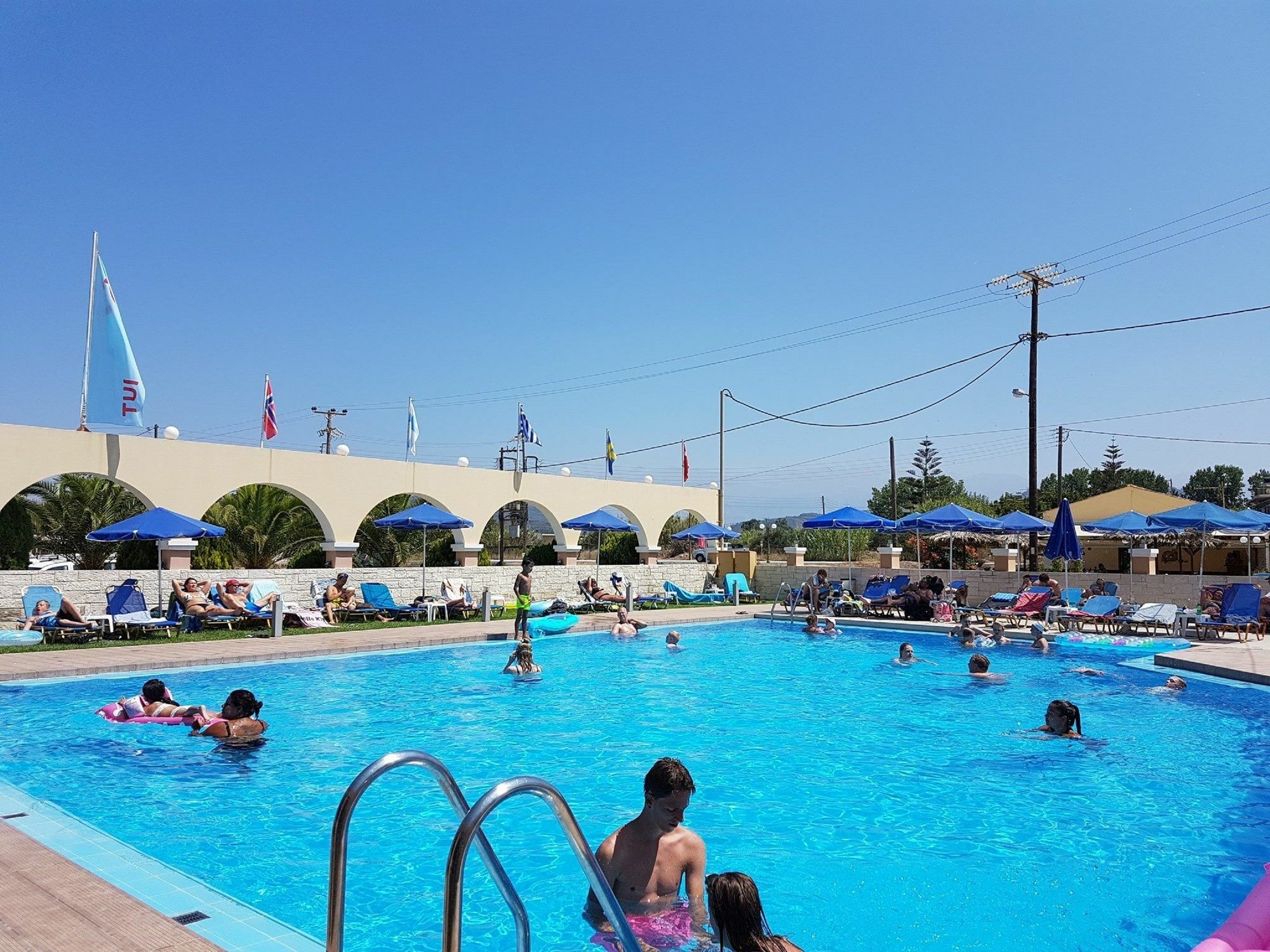 Creta Sun Hotel Gerani  Bagian luar foto